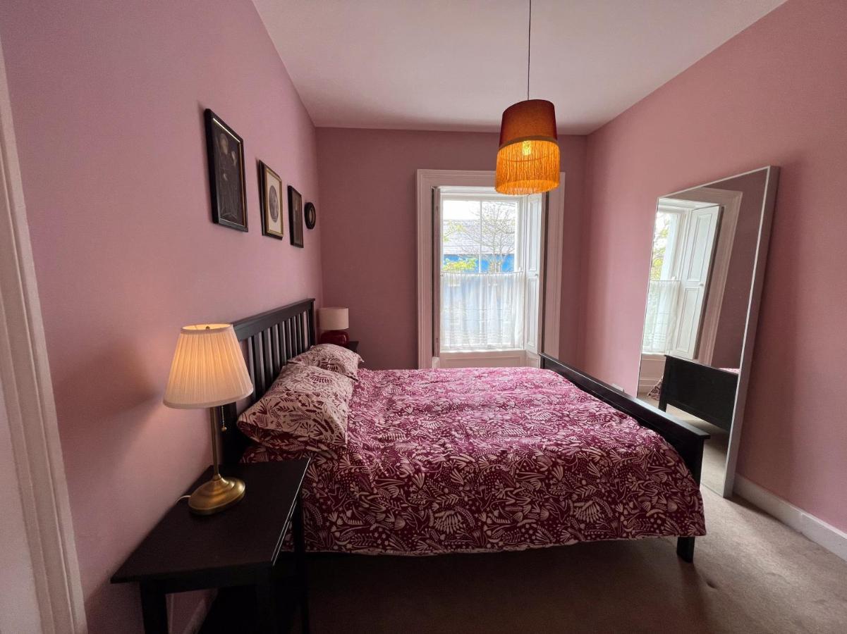 Unique Townhouse With Large Garden Down To The Sea Villa Killough Esterno foto