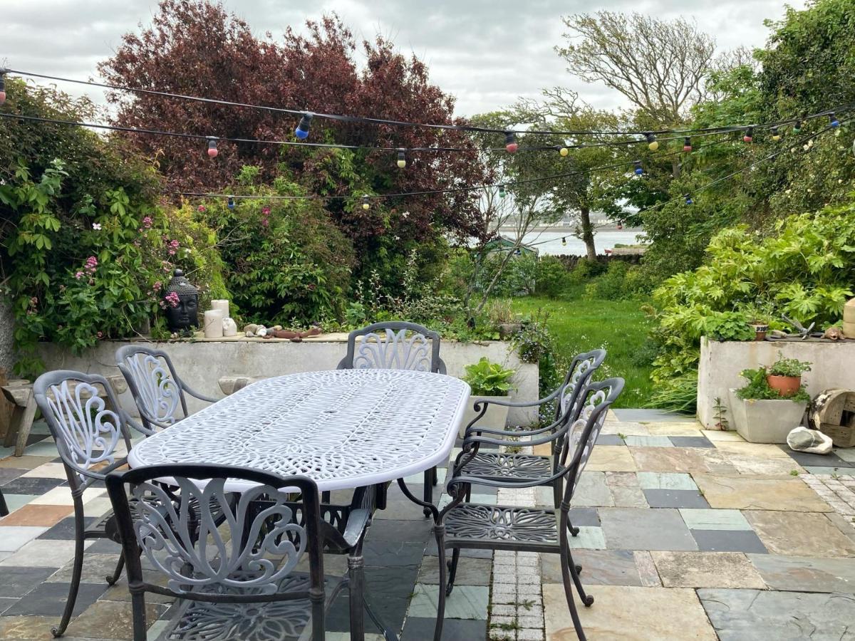 Unique Townhouse With Large Garden Down To The Sea Villa Killough Esterno foto